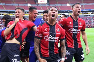 Atlas viene de atrás y derrota 3-2 al Atlético de San Luis