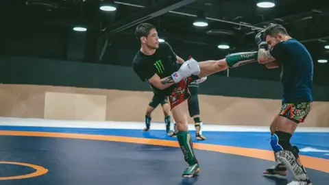 Brandon Moreno previo al UFC México 2026 I IG:@theassassinbaby