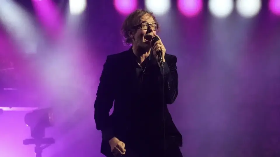 Jarivs Cocker, vocalista de Pulp | AP