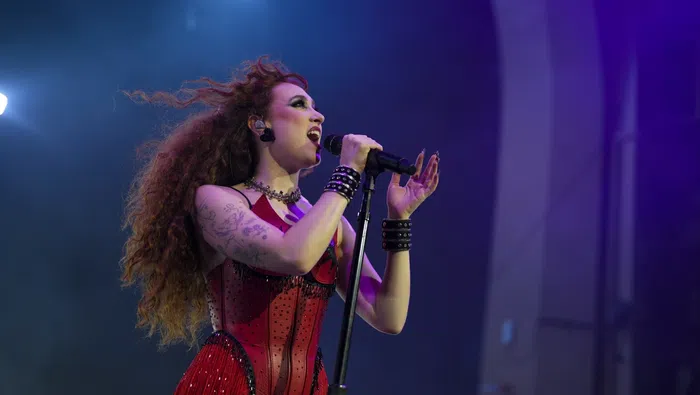 Chappell Roan en una presentación en Londres en 2024 | AP