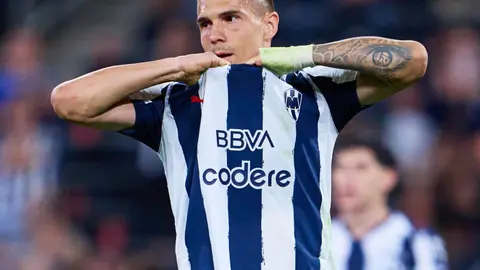 Uros Durdevic, delantero de Rayados, en lamento tras falla ante Chivas en Jornada 12 del Clausura 2026 | MEXSPORT