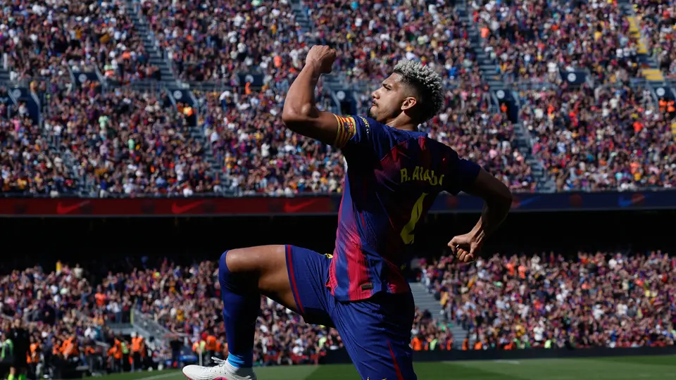 ¡No sueltan la cima! Barcelona sufre, pero saca importante victoria frente al Rayo Vallecano