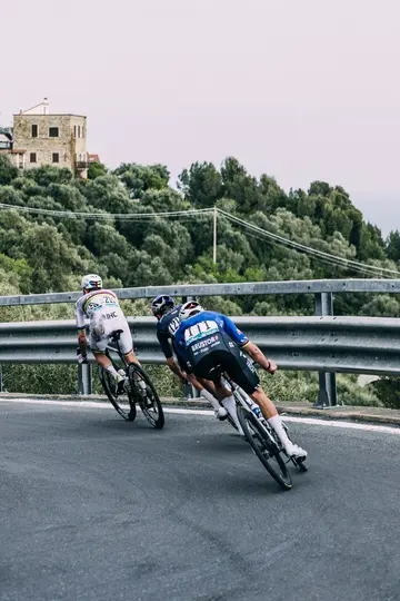 Máxima competición en el ciclismo en duros terrenos l X:tornanti_cc