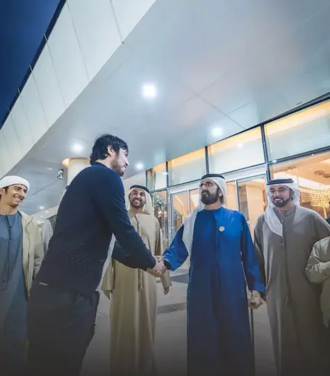 Sadar Azmoun saludando a Mohammed bin Rashid Al Maktoum l INSTA: @sardar_azmoun