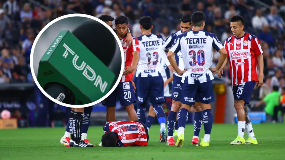 Micrófono de TUDN / Chivas vs Rayados Jornada 12 Liga MX | IMAGO7