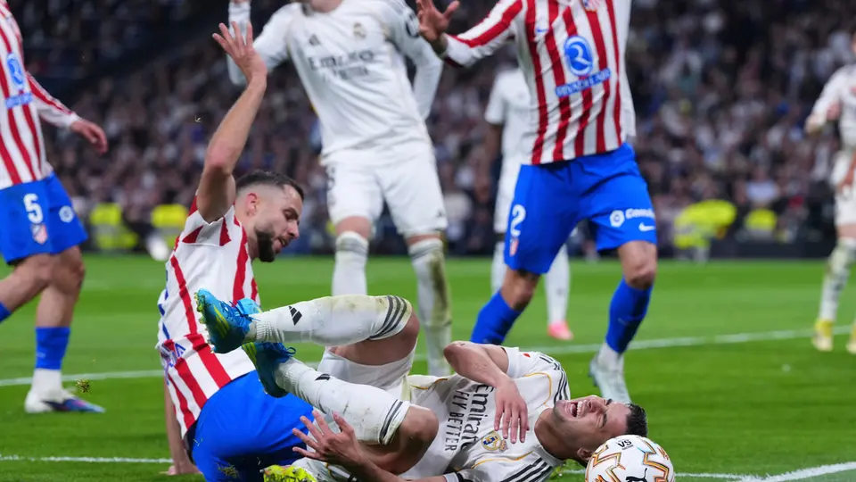 ¡Escándalo en el Derbi! Polémica arbitral opaca el triunfo del Real Madrid