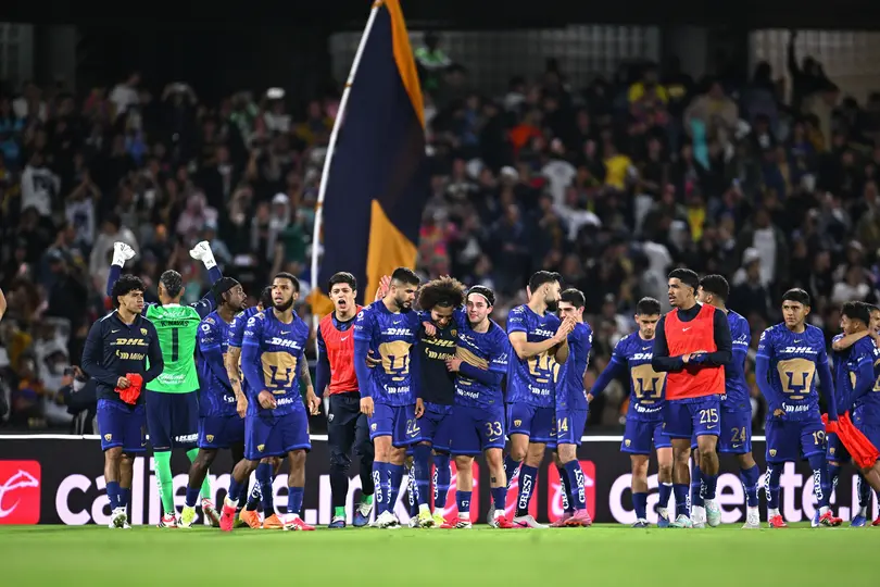 Pumas celebrando su victoria ante el América | MexSport