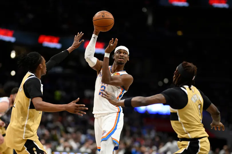 Shai Gilgeous-Alexander realiza un tiro en el partido de Oklahoma City contra los Washington Wizards en la NBA | AP