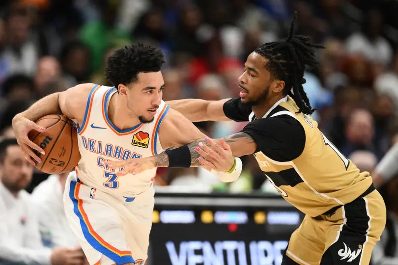 Jared McCain se enfrenta a Sharife Cooper en el partido de Oklahoma City Thunder contra Washington Wizards en la NBA | AP