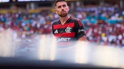 Jorginho acusa al equipo de Chappell Roan de intimidar a su hija en un hotel