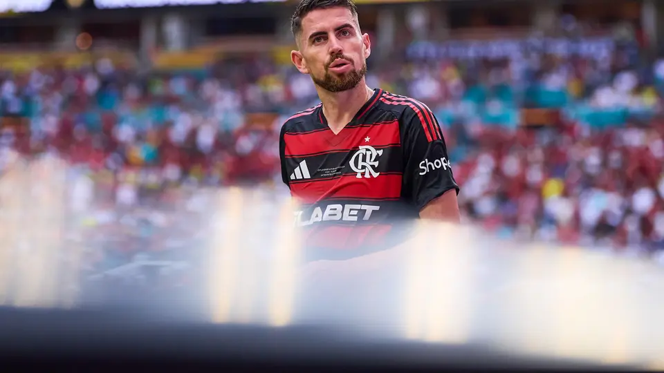 Jorginho acusa al equipo de Chappell Roan de intimidar a su hija en un hotel
