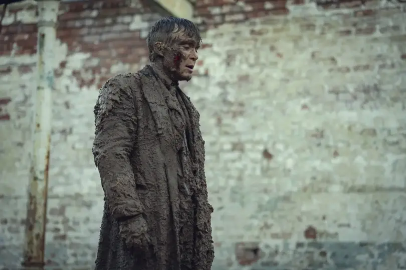 Tommy Shelby logra matar a John Beckett antes de su muerte./ Netflix