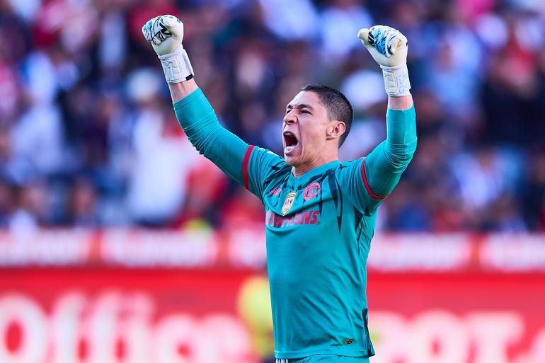 Hugo González festeja el primer gol del partido | MexSport