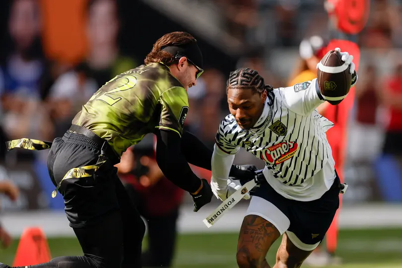 Stefon Diggs en Fanatics Flag Football Classic | AP