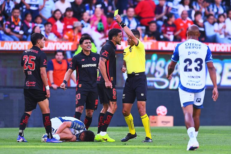 Amarilla para López de parte de Vicente Reynoso | MexSport