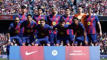 Jugadores de Barcelona previo a su partido de LaLiga ante Rayo Vallecano | AP