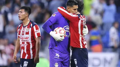 Prensa regia se enfrasca con 'El Chuyón' tras victoria de Chivas