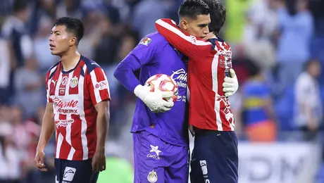 Prensa regia se enfrasca con 'El Chuyón' tras victoria de Chivas