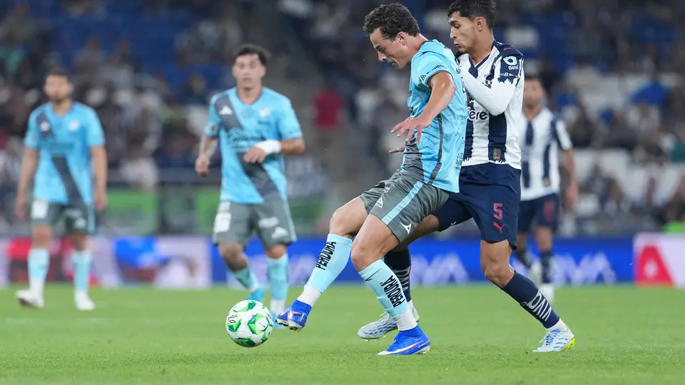 Jugadores de Puebla en el partido contra Monterrey en el Clausura 2026 de la Liga MX | IMAGO 7