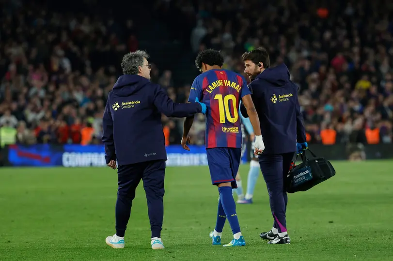 Lamine Yamal se retira lesionado en el partido de Barcelona contra Celta de Vigo | AP