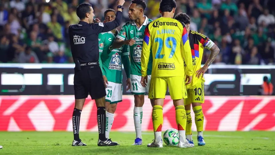 César Arturo Ramos en el partido de León contra América en el Clausura 2026 de la Liga MX | IMAGO 7