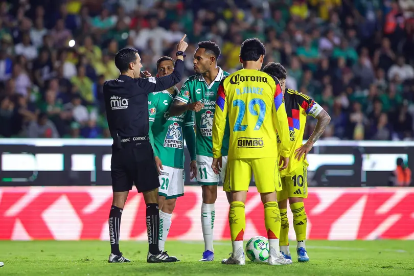 César Arturo Ramos en el partido de León contra América en el Clausura 2026 de la Liga MX | IMAGO 7