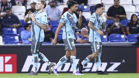 Jugadores de Puebla en el partido contra Monterrey en el Clausura 2026 de la Liga MX | IMAGO 7