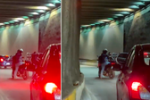 VIDEO: así asaltaron a automovilista en túnel de Cuajimalpa en pleno tráfico