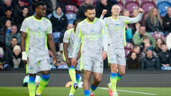 ¡Nuevo líder en la Premier League! Manchester City vence al Burnley; se le va la liga al Arsenal