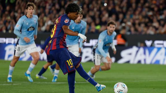 Lamine Yamal en el partido de Barcelona contra Celta de Vigo | AP
