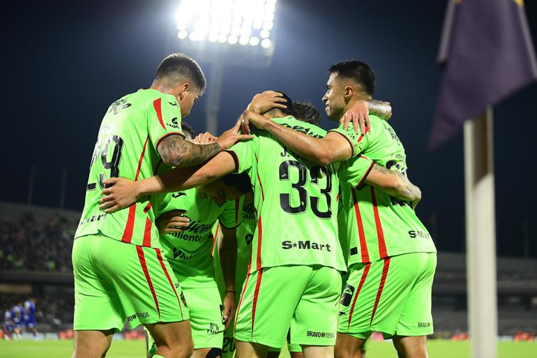 Jugadores de Juárez celebrando un gol ante Pumas | MEXSPORT