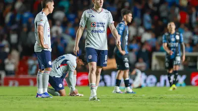 ¡Nueve sin ganar! Cruz Azul empata ante Querétaro y prolonga su sequía de victorias