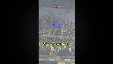 Afición de Rayados explotó y pide que "se vayan todos" del club