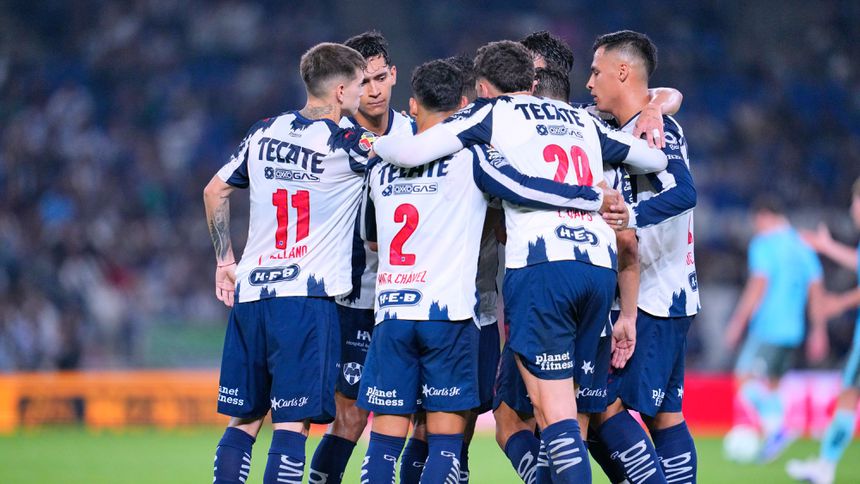 Monterrey festejando la voltereta ante Puebla | MEXSPORT