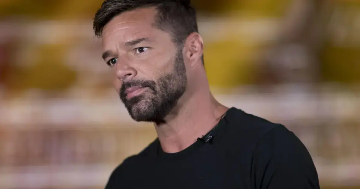 Ricky Martin sufre ataque con gas lacrimógeno en pleno concierto ...