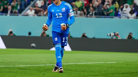 Guillermo Ochoa celebra en partido ante Polonia en Qatar 2022 | MEXSPORT