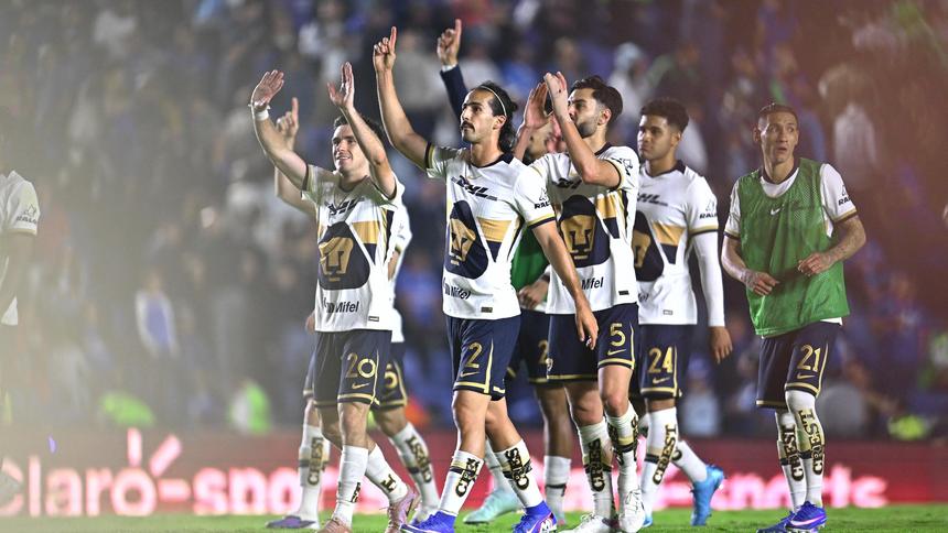 Pumas haciendo el Goya tras el empate sin goles en la Final de Ida | MEXSPORT