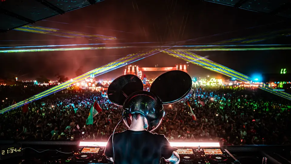 El artista se convirtió en una figura clave del EDM y está de gira por todo el mundo / FB: @deadmau5