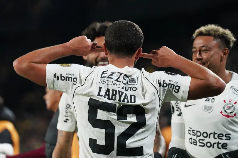 Zakaria Labyad anotándole a Peñarol | AP