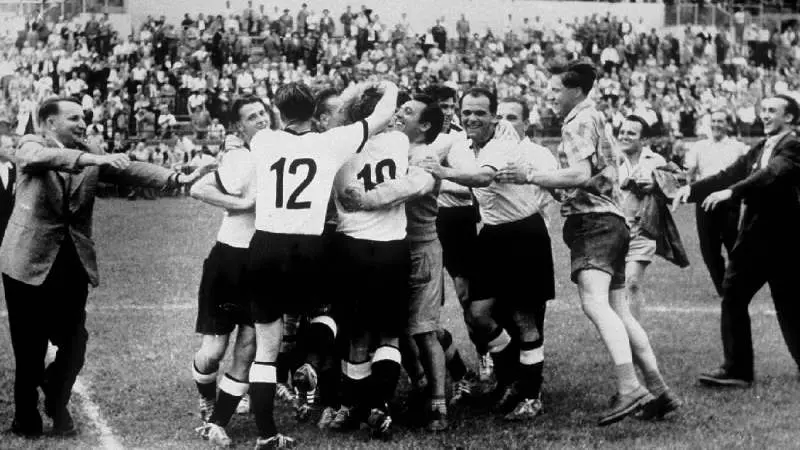 Alemania Federal, campeona del Mundo | FIFA.com