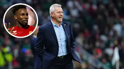 Javier Aguirre compara a Julián Quiñones con Hugo Sánchez tras su campeonato de goleo