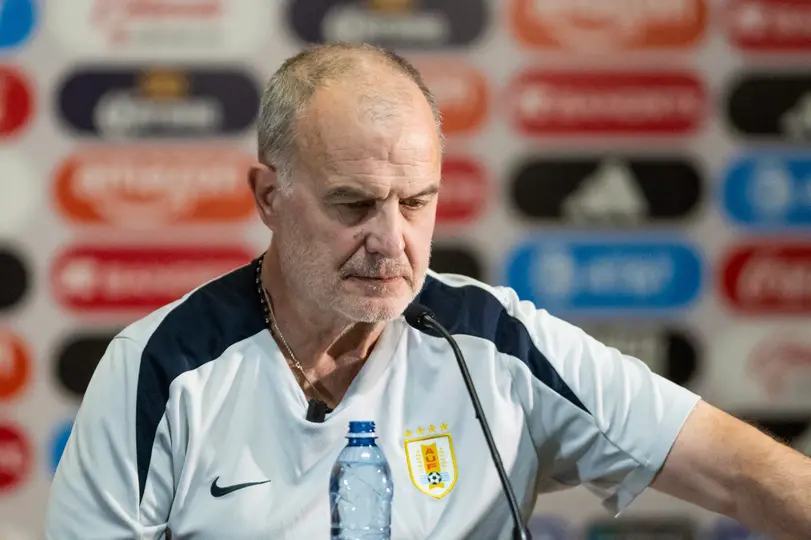 Marcelo Bielsa en conferencia de prensa con la Selección de Uruguay | MEXSPORT