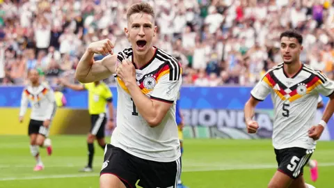 Alemania pierde a Nico Schlotterbeck para lo que resta del Mundial por una grave lesión