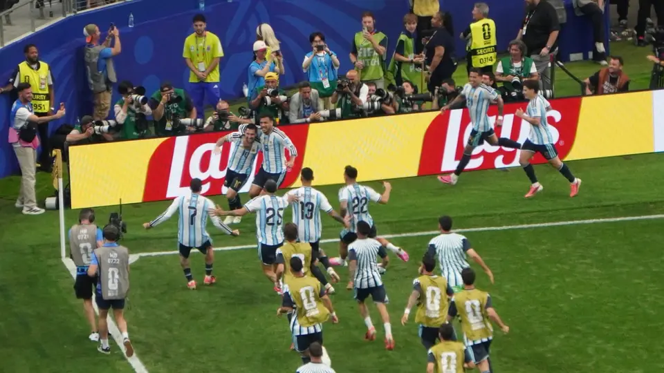 Messi y su doblete l CARLOS PONCE