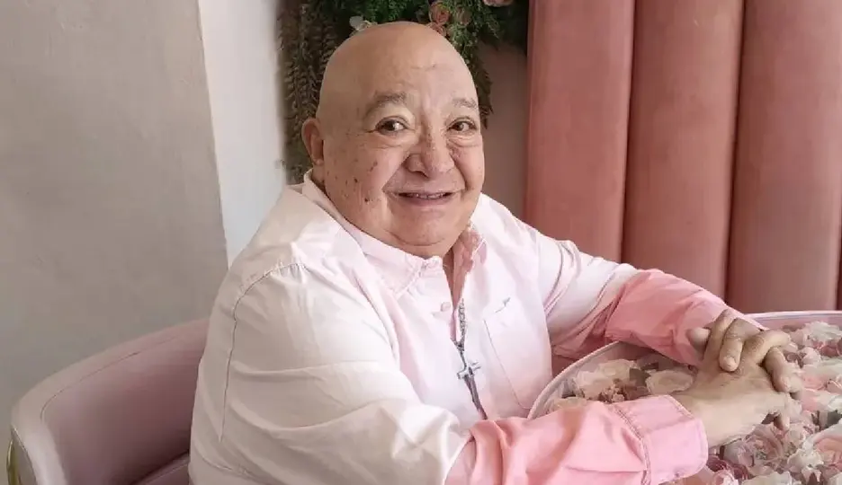 Luis de Alba, comediante de 81 años, reaparece en redes sociales tras sufrir un accidente / @luisdealbaoficial