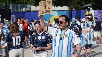 Hinchas argentinos buscan boletos de última hora en Dallas