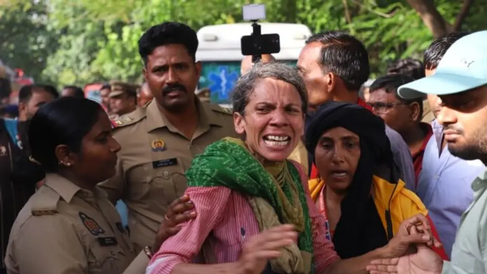 VIDEO: Incendio en escuela de la India deja al menos 14 estudiantes muertos y múltiples lesionados