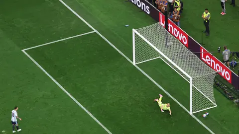 La falla de Messi l AP