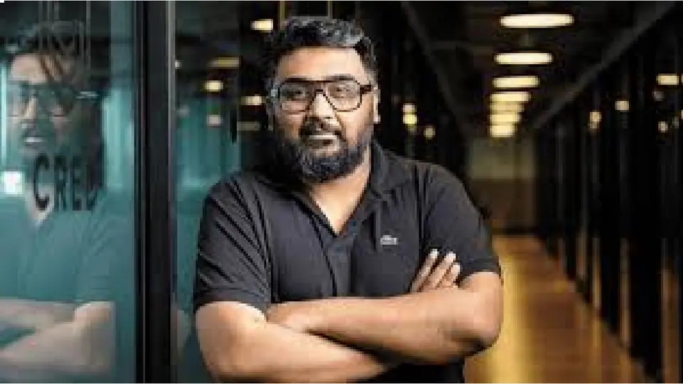 Kunal Shah asumirá la dirección de WhatsApp tras la salida de Will Cathcart, quien encabezó la plataforma durante siete años. / Redes.