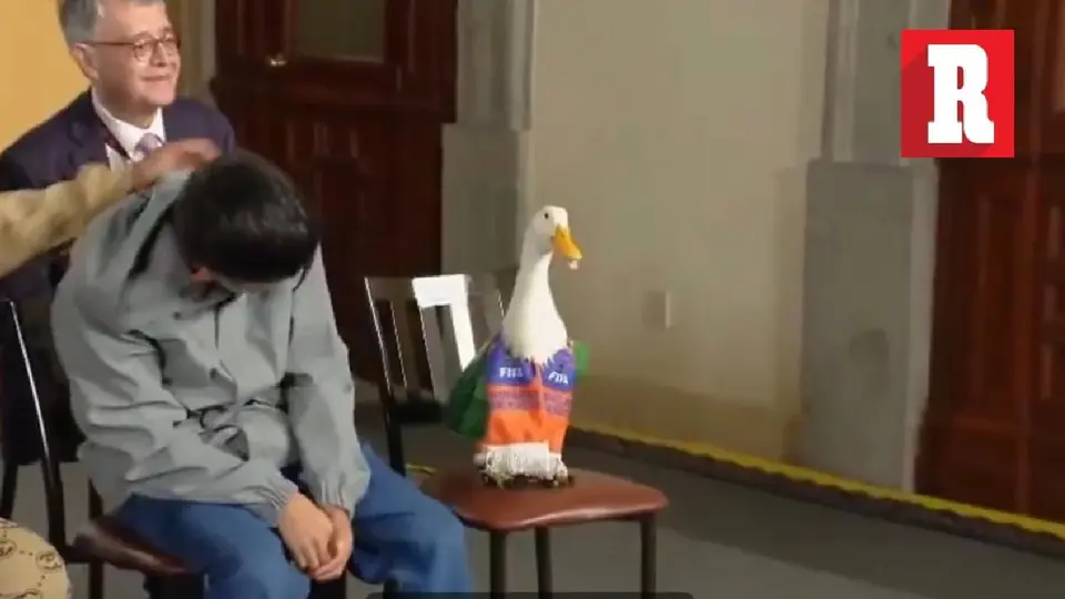 Pato Merlín aparece en La Mañanera junto a Claudia Sheinbaum